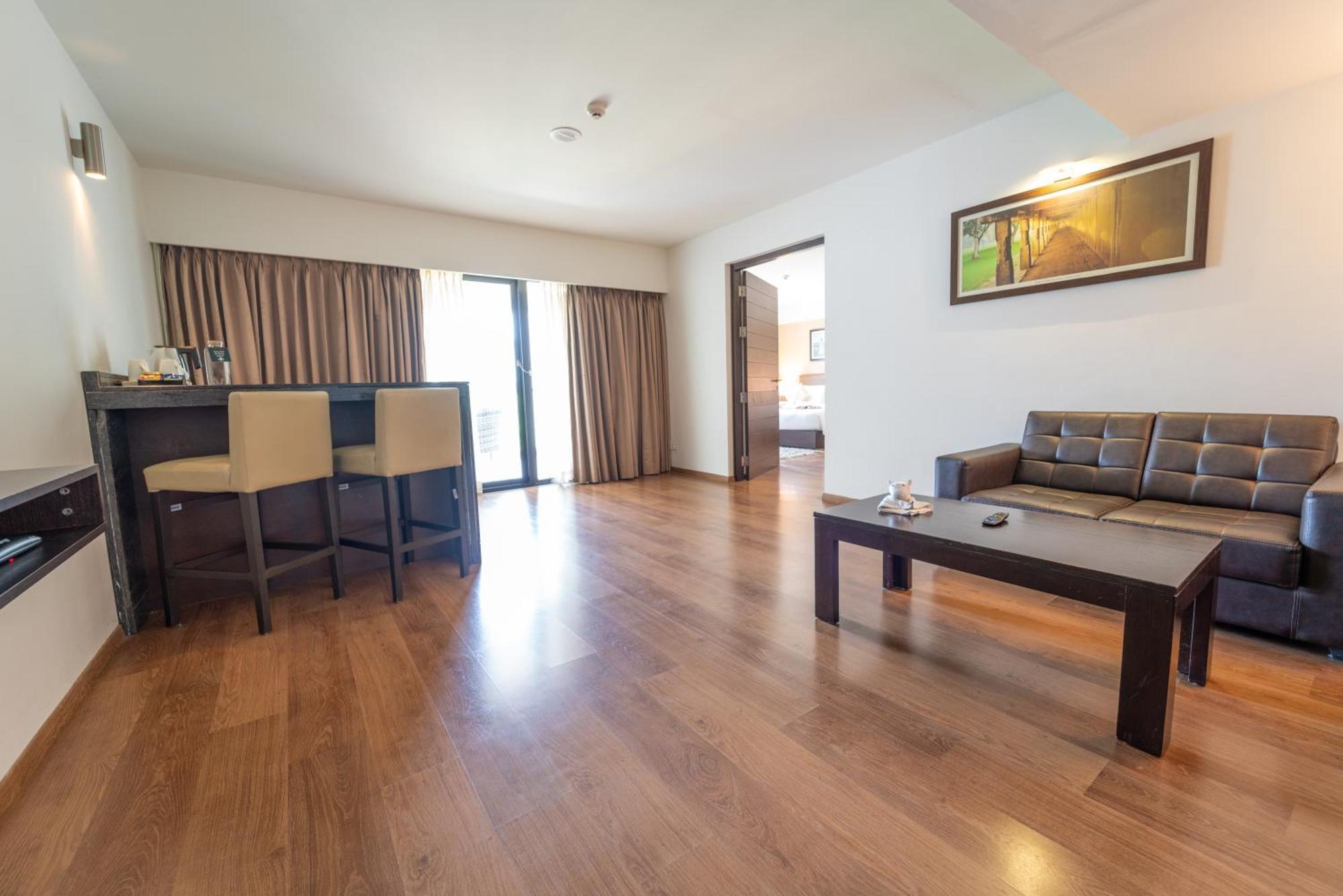 Signature Club Resort Devanahalli Экстерьер фото
