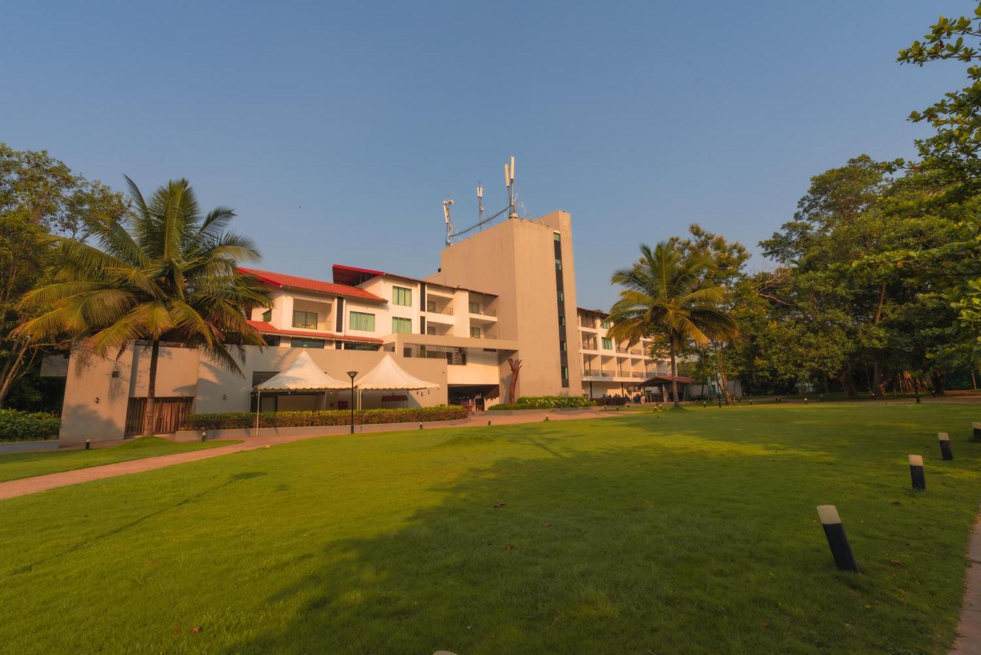 Signature Club Resort Devanahalli Экстерьер фото