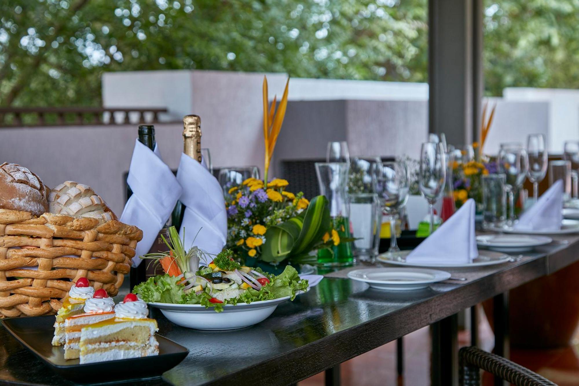 Signature Club Resort Devanahalli Экстерьер фото
