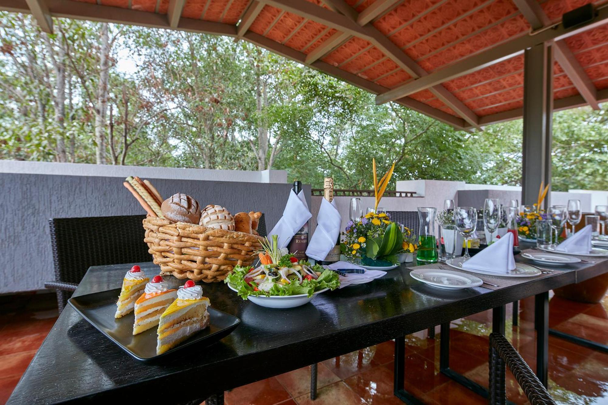 Signature Club Resort Devanahalli Экстерьер фото