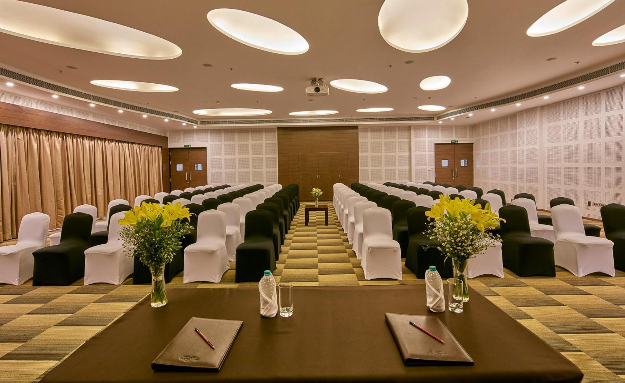 Signature Club Resort Devanahalli Экстерьер фото