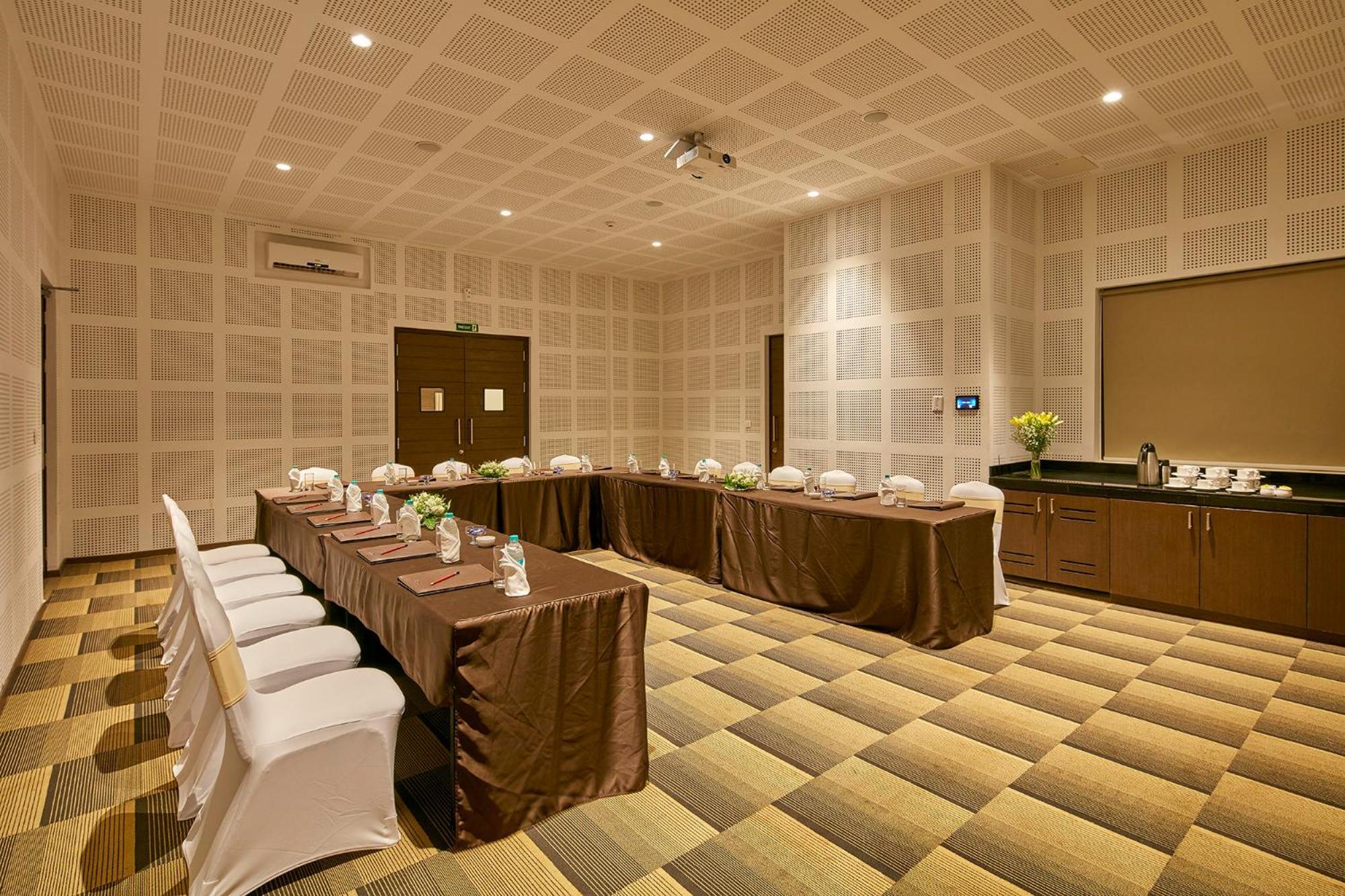 Signature Club Resort Devanahalli Экстерьер фото
