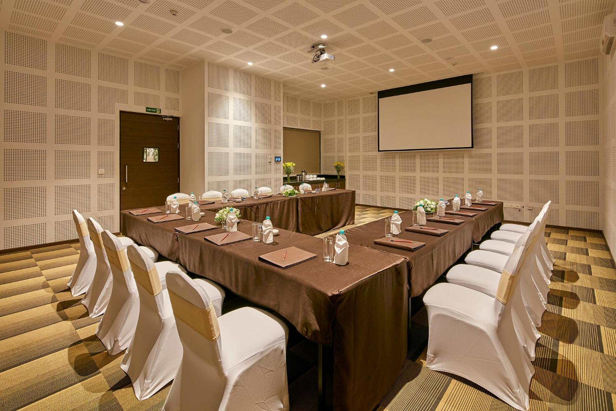 Signature Club Resort Devanahalli Экстерьер фото